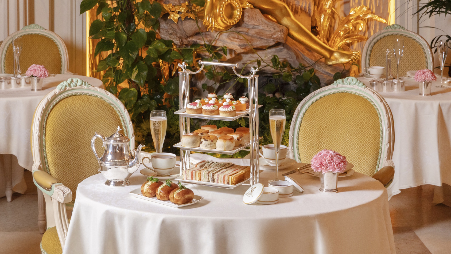 champagne-afternoon-tea-ritz-1920x1080